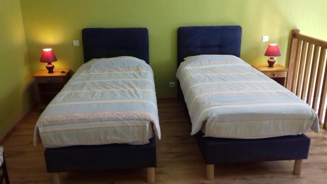 Bed and Breakfast Ferme Du Pigeonnier Montceau-et-Echarnant Exterior foto